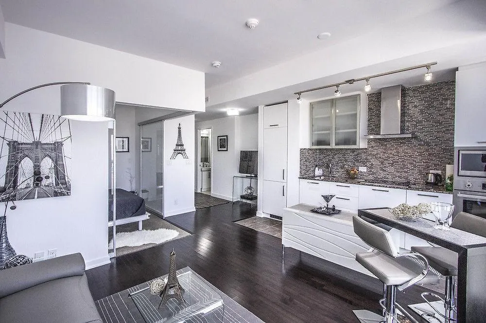 Atlantis Furnished Suites - York Street Toronto Canada