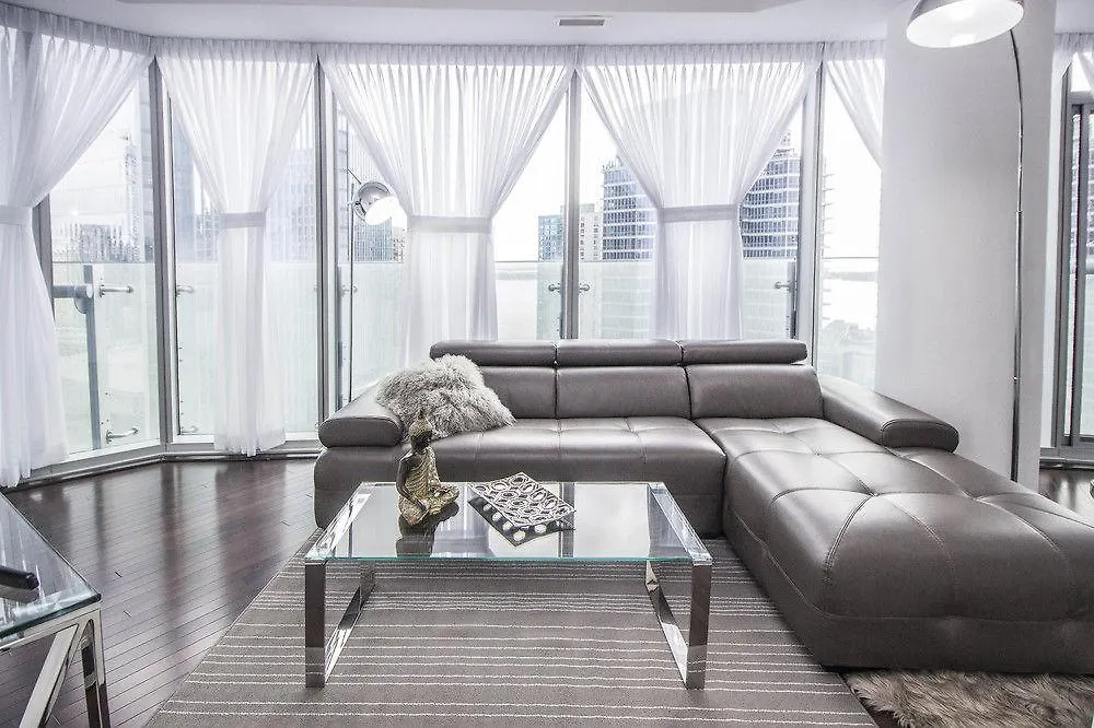 Hotel Atlantis Furnished Suites - York Street Toronto
