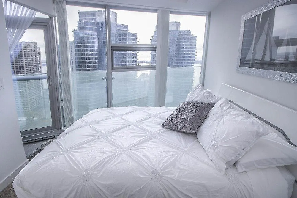 Atlantis Furnished Suites - York Street Toronto