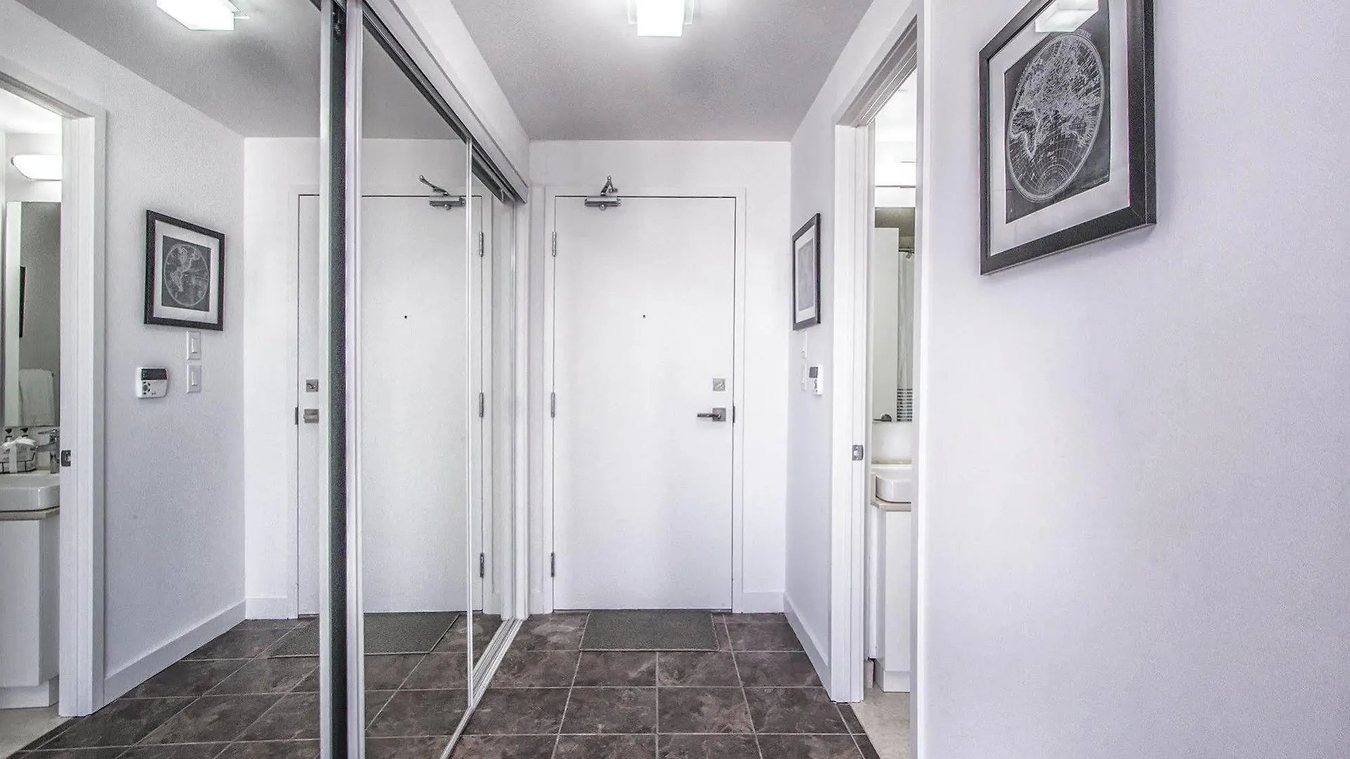 Atlantis Furnished Suites - York Street Toronto Hotel